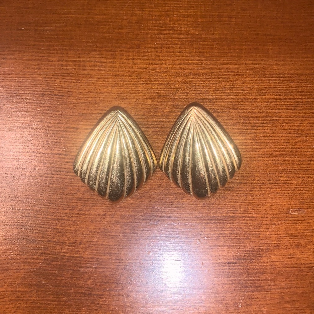 Gold color earrings